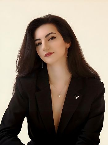 Елена Айрапетян 